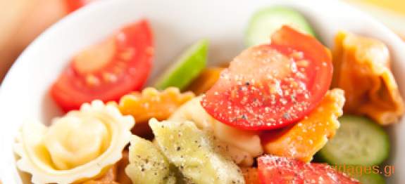 Σαλάτα με τορτελίνια και ντομάτα - συνταγές μαγερικής - www.sidages.gr