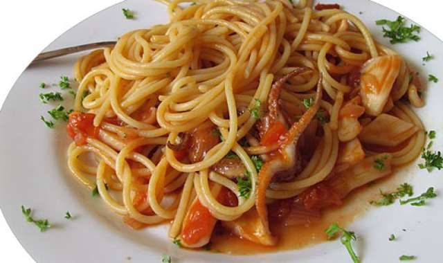 Μακαρονάδα με θαλασσινά (του ψαρά)