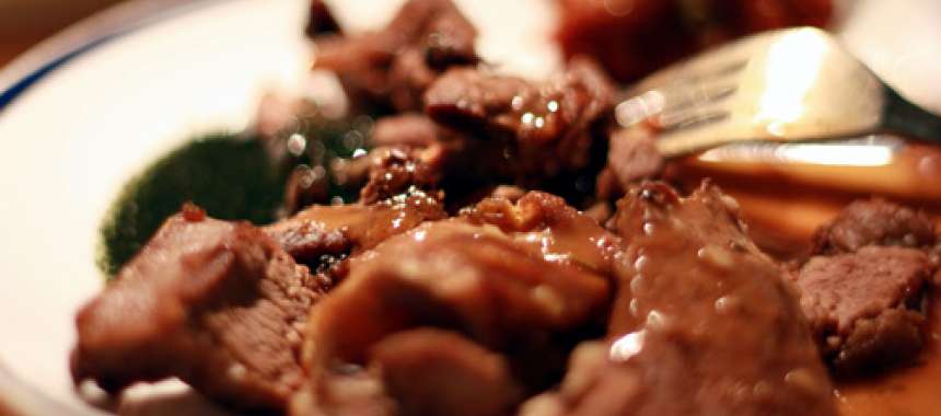 Κατσίκι στο φούρνο λεμονάτο