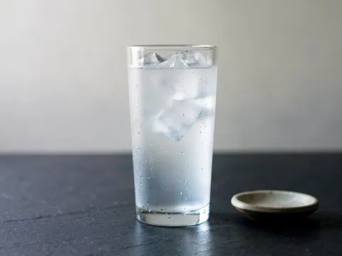 Κοκτέιλ Alaska cocktail