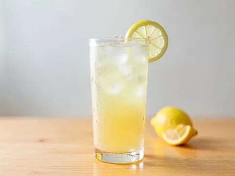 Κοκτείλ Apricot anisette collins