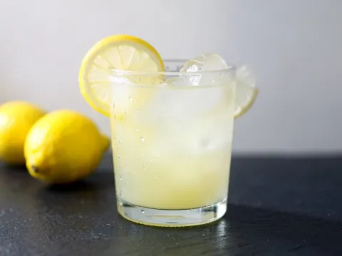 Κοκτείλ Bacardi lemon sparkle