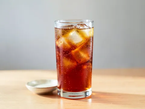 Κοκτέιλ BRANDY AND SODA