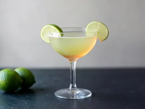 Κοκτέιλ BULLDOG COCKTAIL