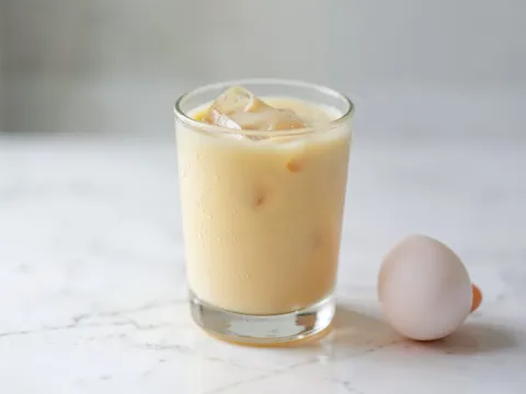 Κοκτέιλ MANHATAN MILK GOLD